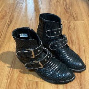 Wanted Jungle Bootie